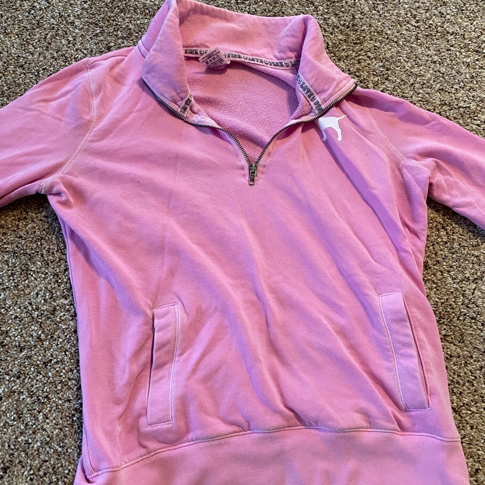 VS PINK sweatshirt sz medium